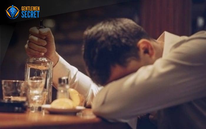 3. Uống Quá Nhiều Rượu Bia: 